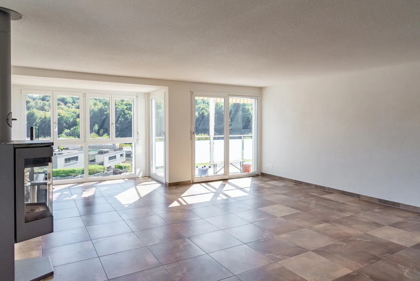 Elegant Living with Generous Space Feel - Photo 4 of 13