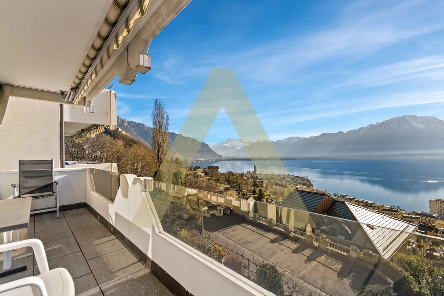 Appartamento spazioso con vista lago mozzafiato - Foto 2 di 7