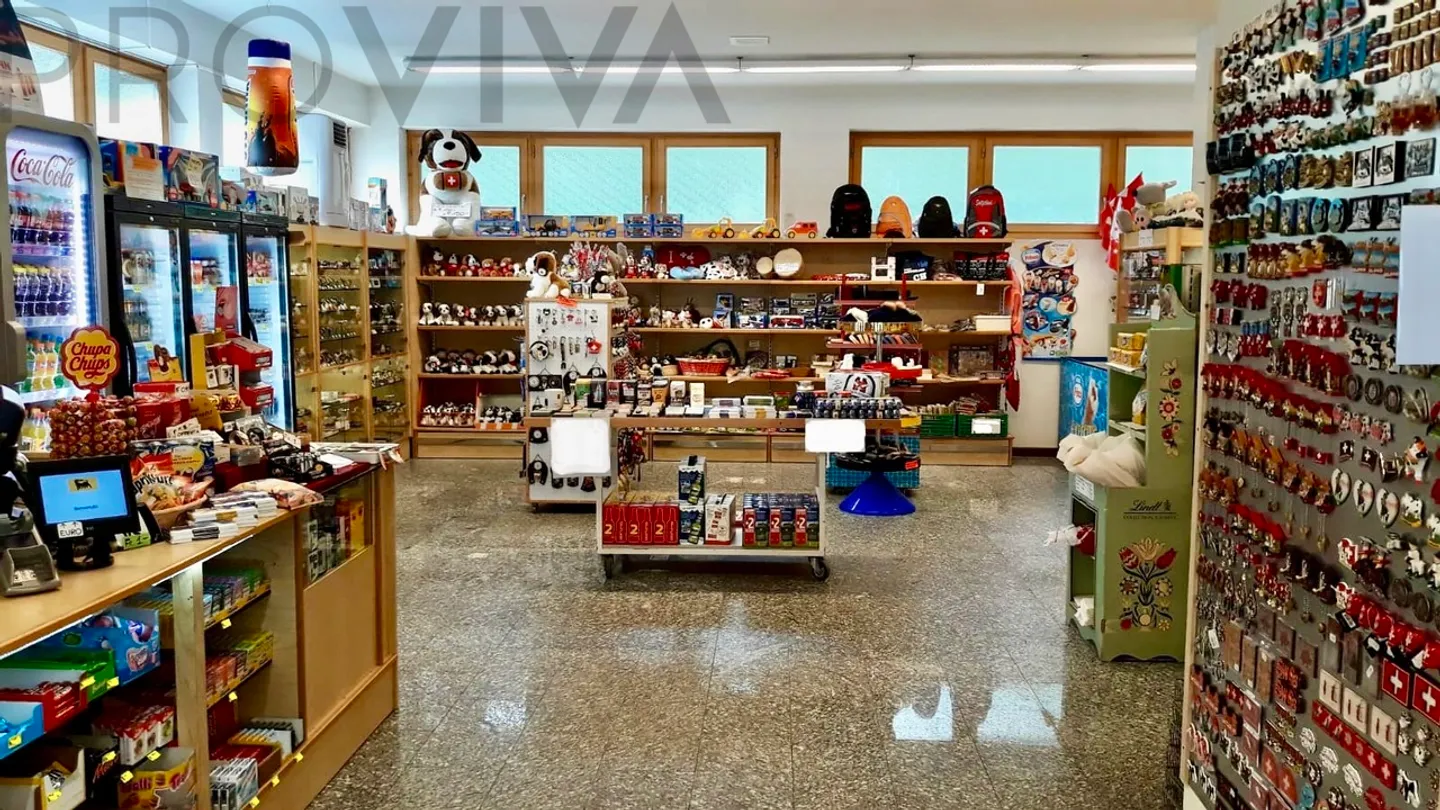 Gewerbe- und Wohnhaus - Foto 5 von 11