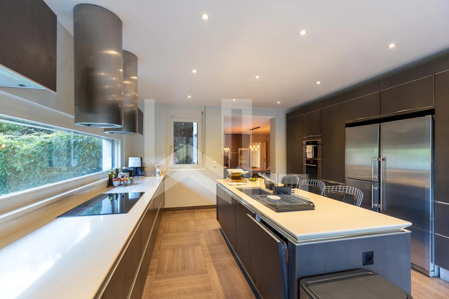 Large quiet property - Discreet and 4000m2 park - Photo 4 of 13