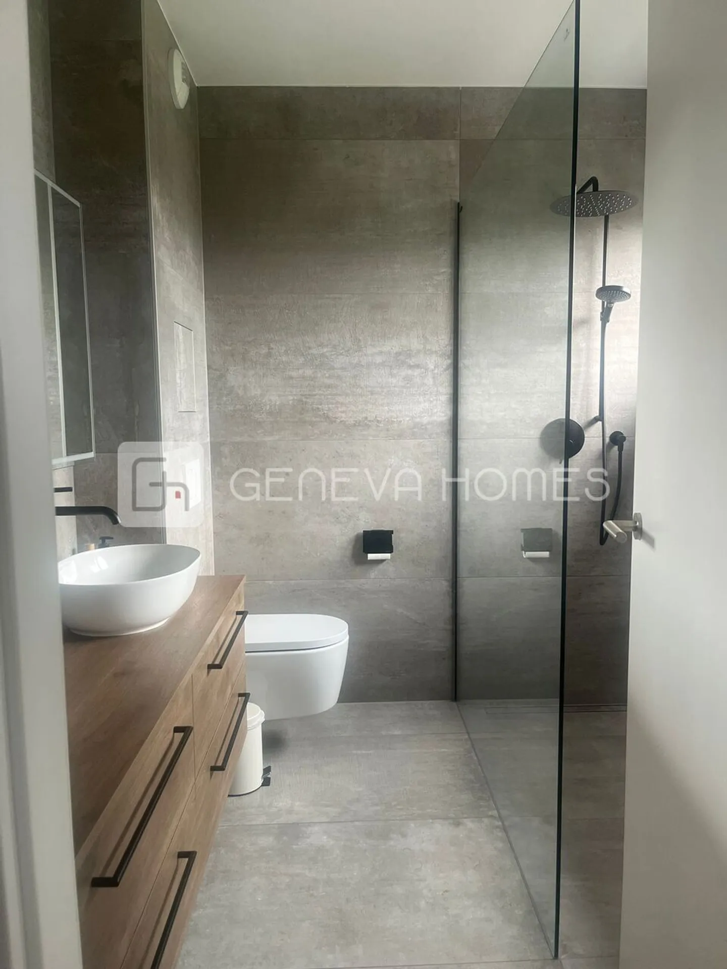 Magnificent 4.5-room penthouse in Cologny with rooftop - Lake view - Photo 9 of 9