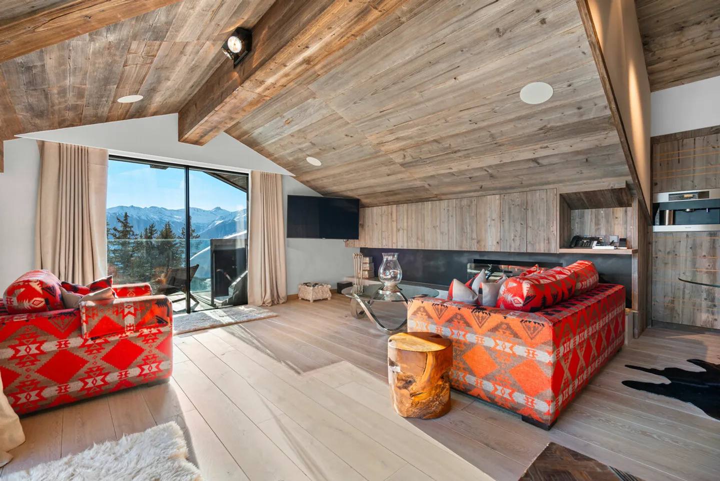 Grand chalet di prestigio sulle vette di Crans-Montana - Foto 3 di 13
