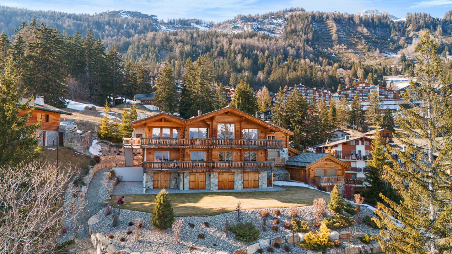 Geräumiges Chalet der Spitzenklasse im Herzen von Anzère - Foto 1 von 12