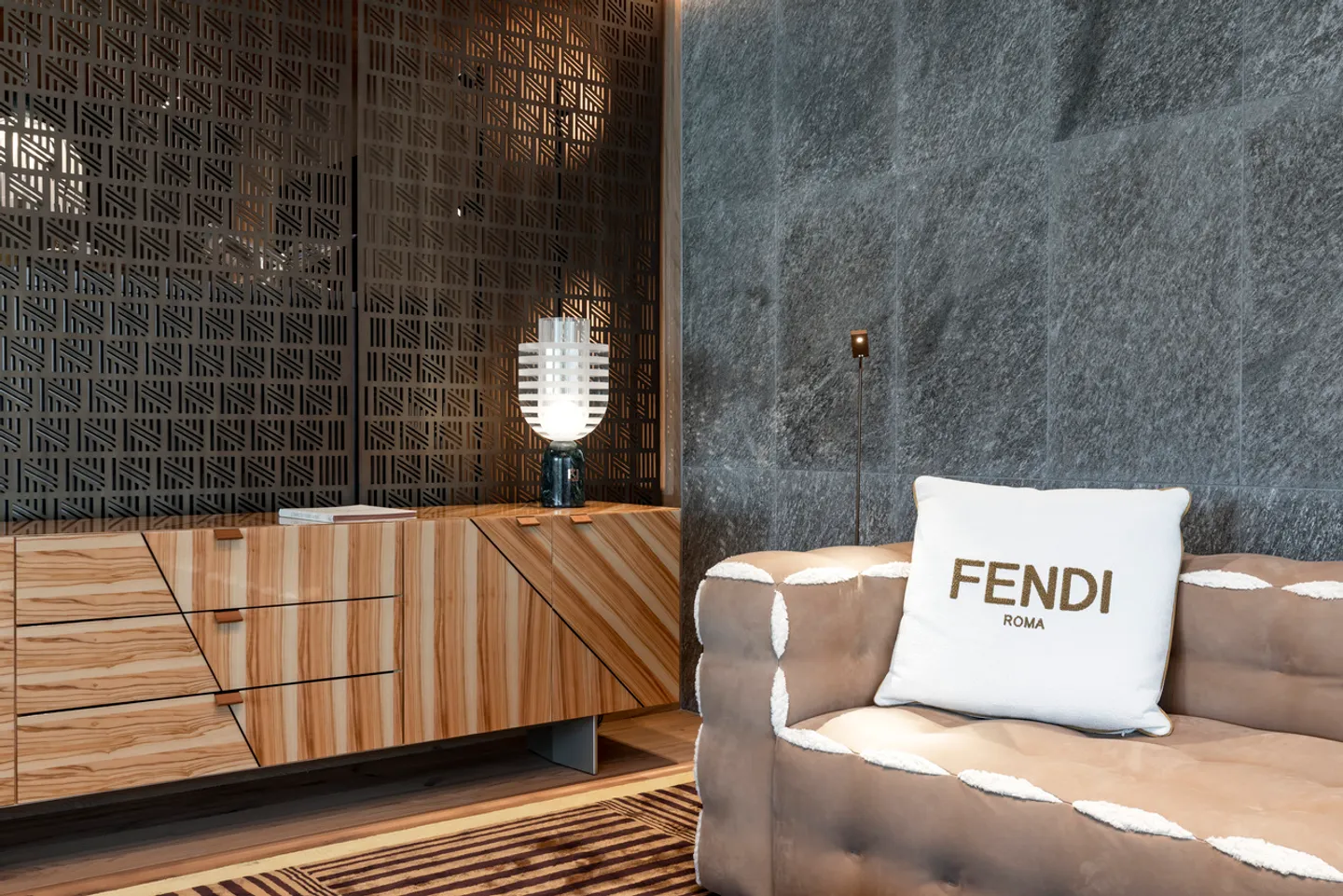 FENDI Residenzen - Luxuswohnung im Erdgeschoss, Westausrichtung (P01) - Foto 2 von 11