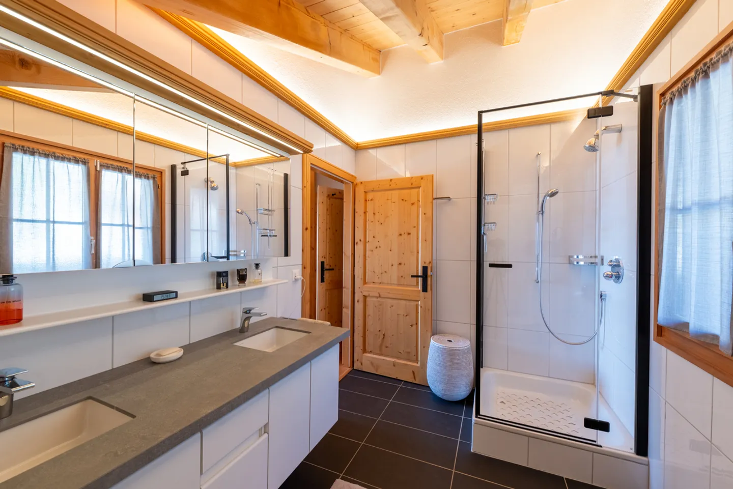 Exceptional chalet in the heart of nature - Photo 6 of 13