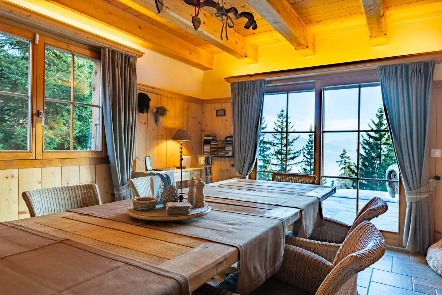 Exceptional chalet in the heart of nature - Photo 3 of 13