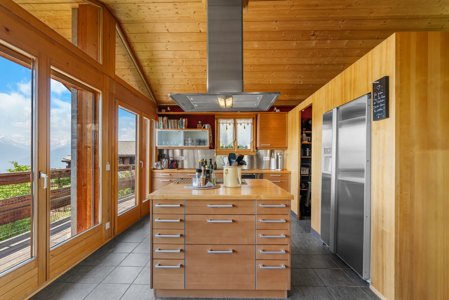 Havre de paix au coeur d'Anzère | Chalet en résidence secondaire - Photo 5 sur 9