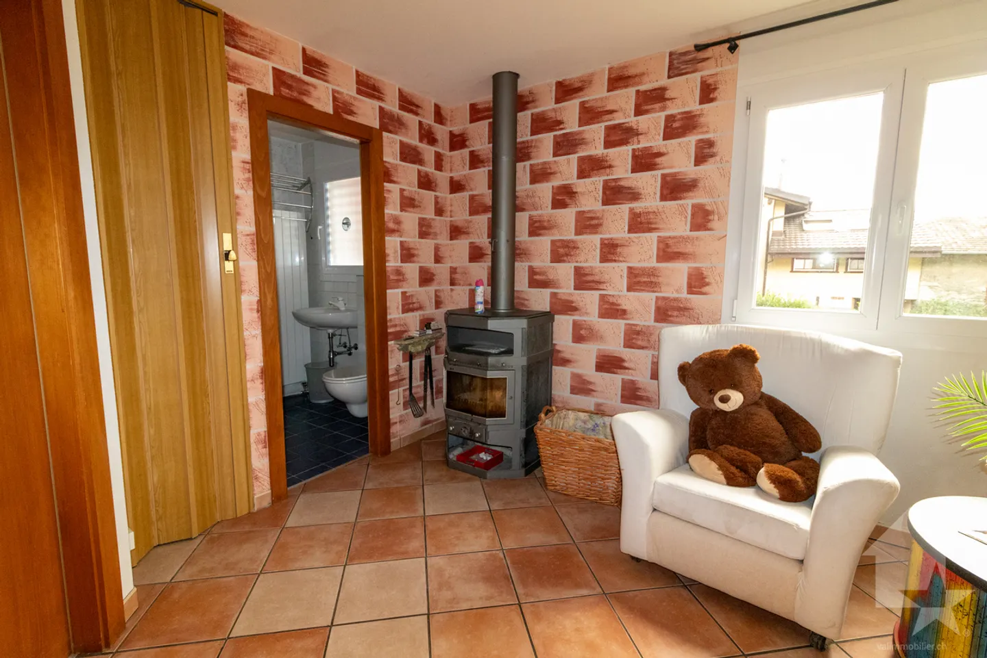 Beautiful detached house with lawn and garage - Photo 12 of 13