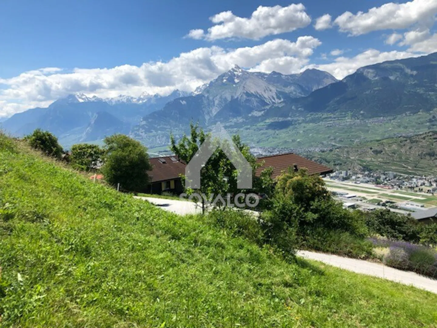 Großes und prächtiges Grundstück im zentralen Wallis - Foto 2 von 4
