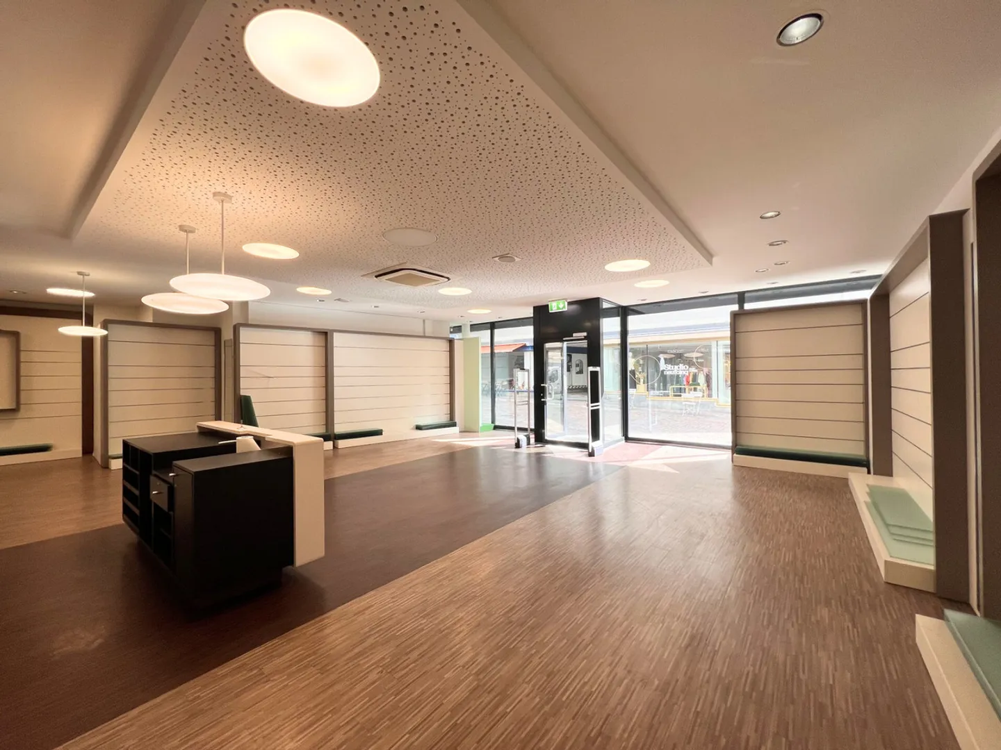 Surface commerciale exceptionnelle au coeur de Sion - Photo 1 sur 7