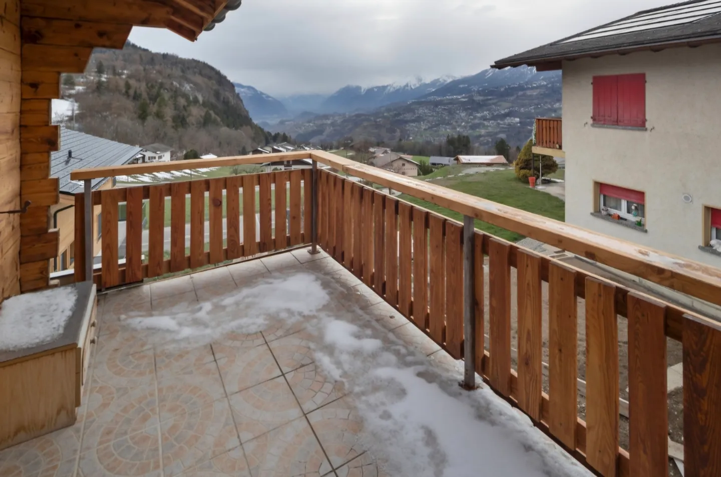 Chalet rénové au charme - Photo 3 sur 13