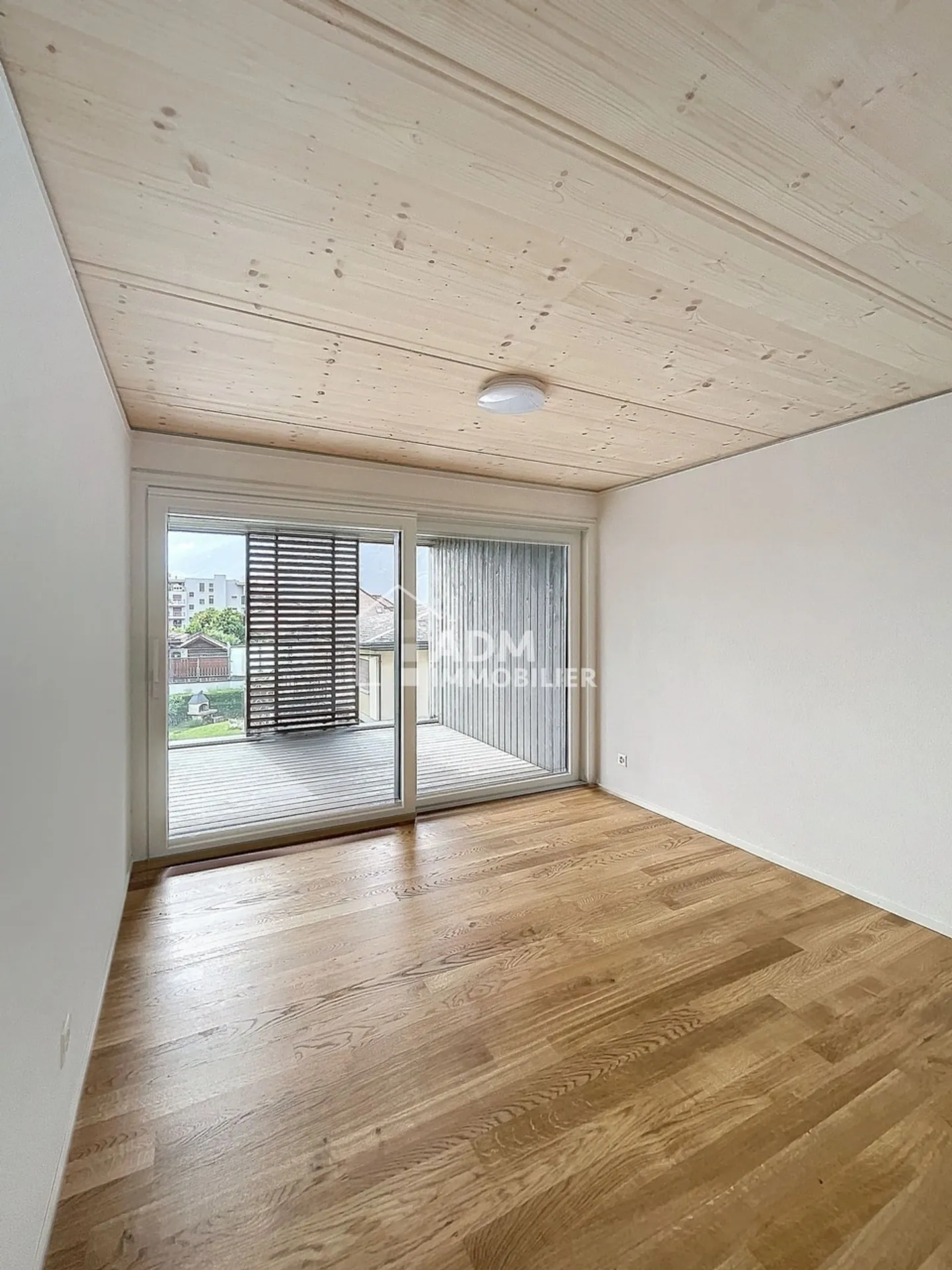 Saxon, 2.5 room apartment for rent in the "Colette" residence - Photo 5 of 9