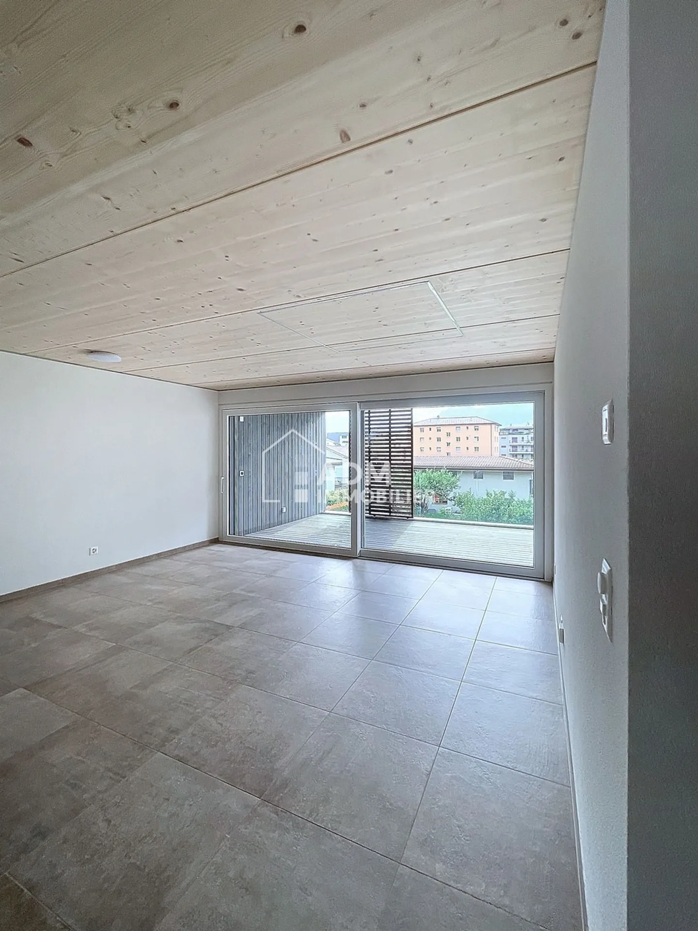Saxon, 2.5 room apartment for rent in the "Colette" residence - Photo 4 of 9