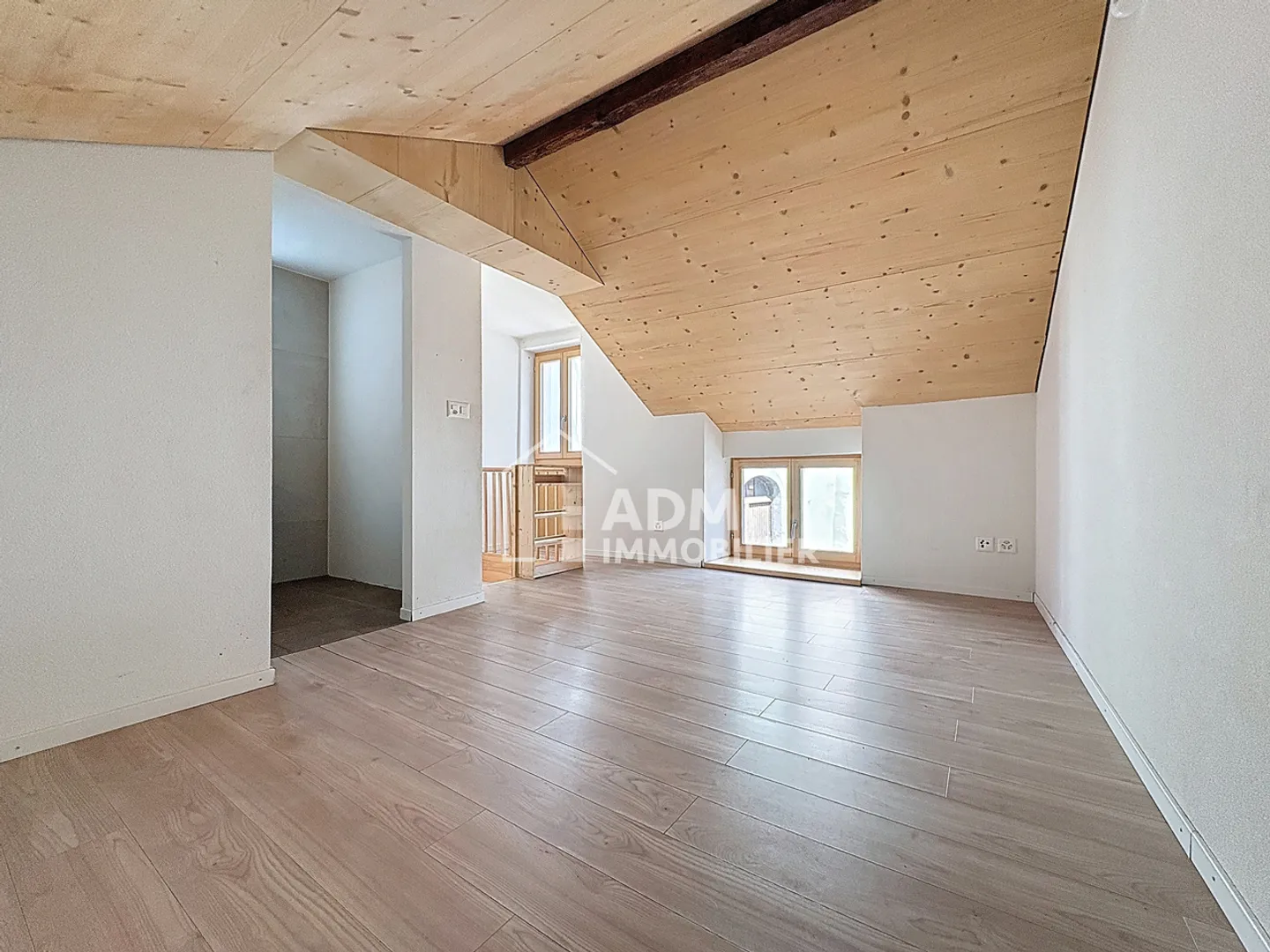 1.5-room apartment in St-Maurice - Photo 1 of 6
