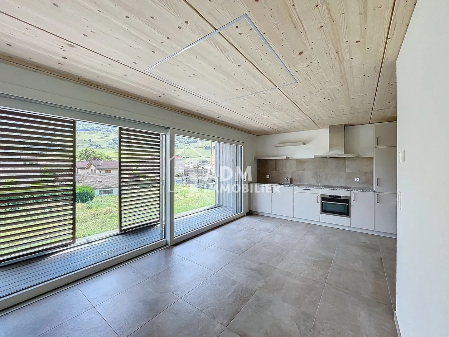 Saxon, studio for rent in the "Colette" residence - Photo 1 of 6