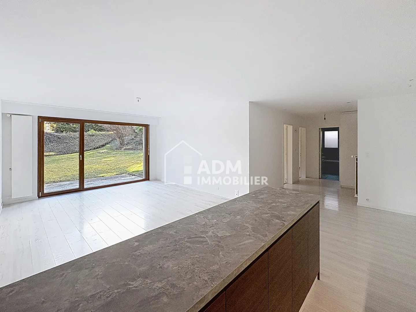 Chamoson, bellissimo appartamento di 3.5 locali con grande giardino - Foto 3 di 8