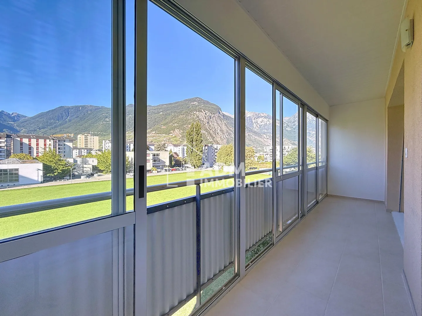 Martigny - 3,5-Zimmer-Wohnung mit verglastem Balkon und freiem Blick - Foto 8 von 11
