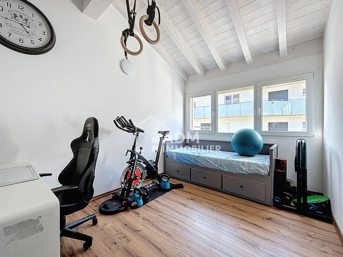 Saillon, casa contemporanea con 4,5 stanze e spazi esterni sistemati - Foto 10 di 13