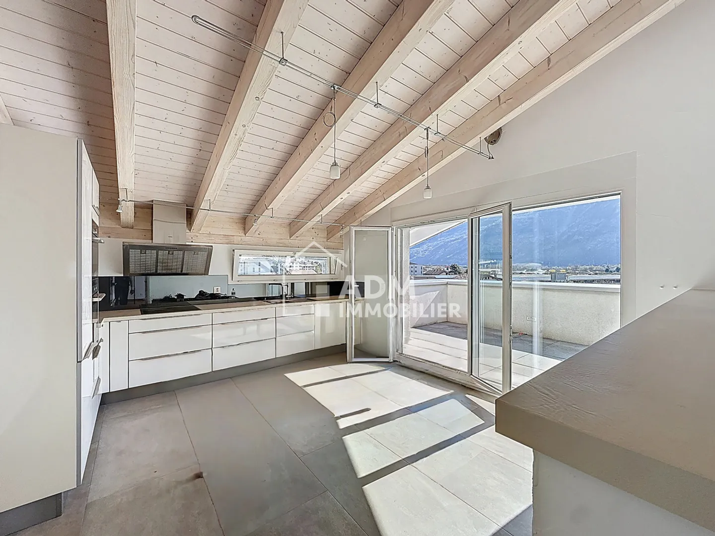 Leytron, geräumige 4,5-Zimmer-Penthouse-Wohnung - Foto 4 von 13