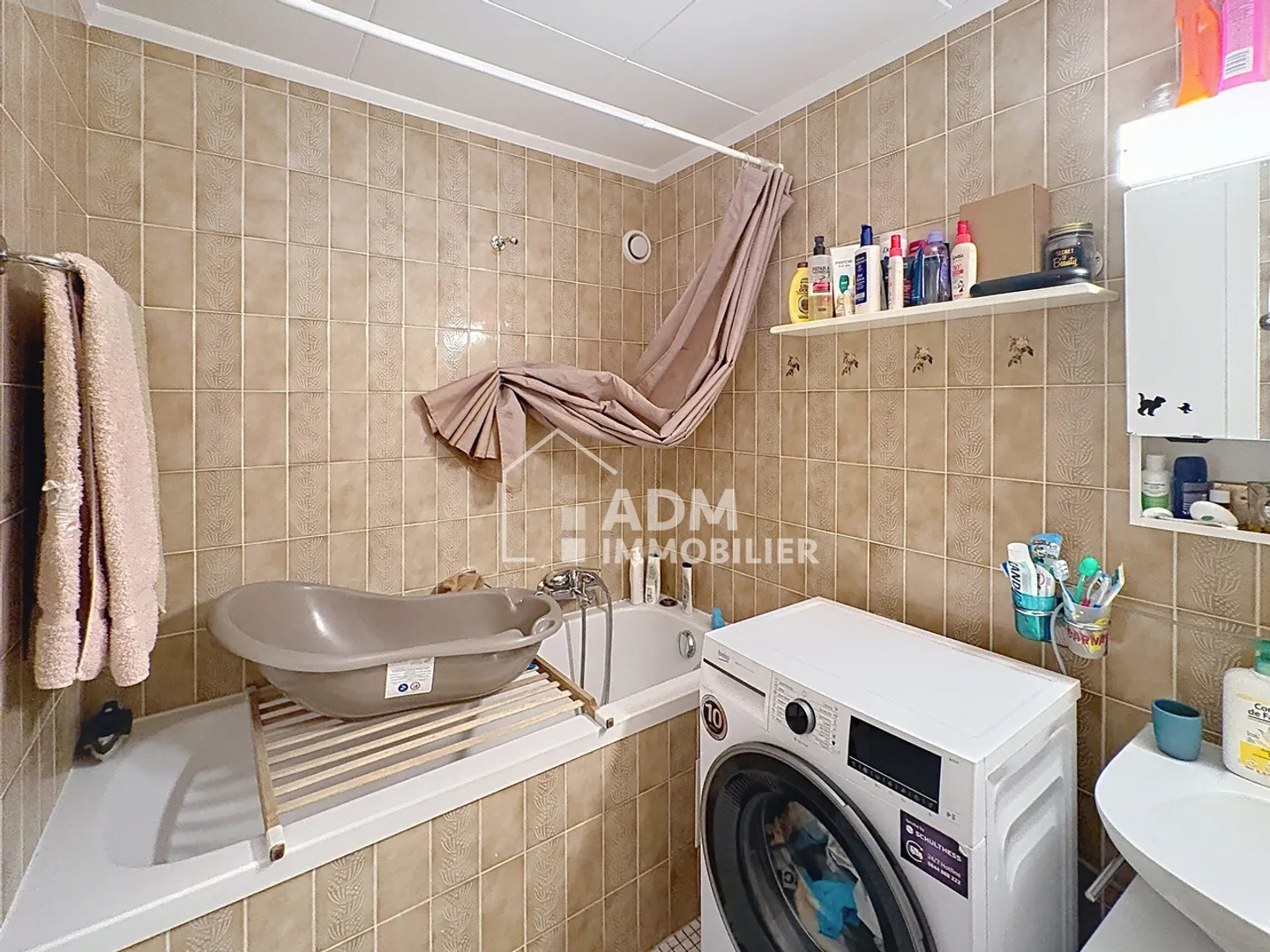 3.5 locali in un edificio residenziale situato all'ingresso di Sion - Foto 5 di 9