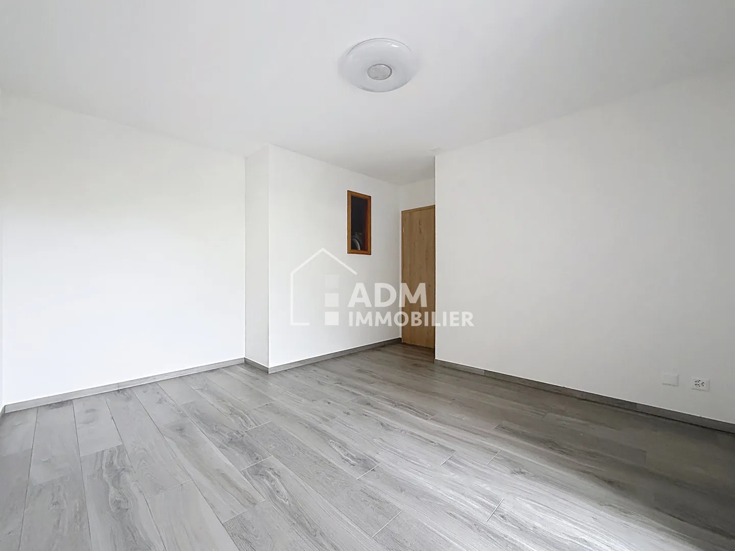 Vétroz, Superbo appartamento con giardino privato - Foto 7 di 9