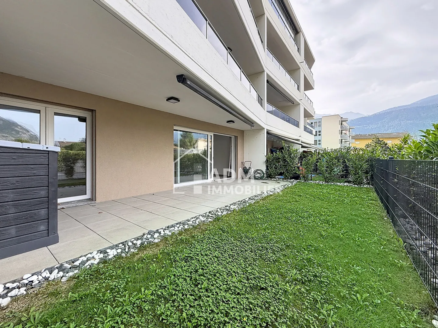 Vétroz, Superbo appartamento con giardino privato - Foto 4 di 9