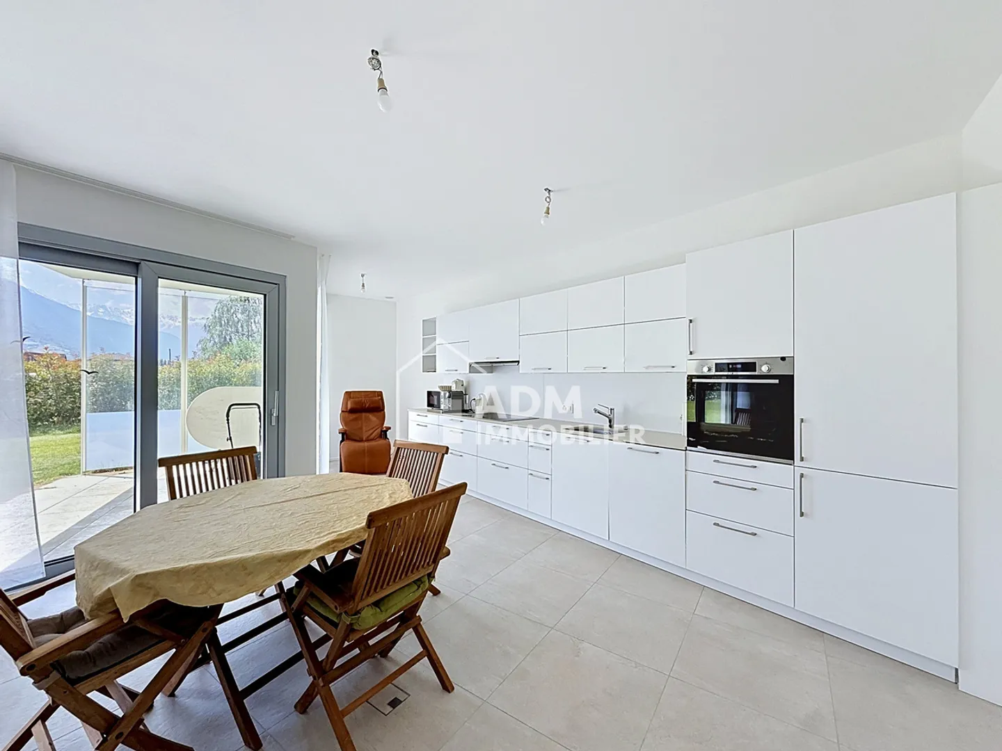 Saillon, 4.5 room apartment with private garden of 243 m2 - Photo 4 of 13