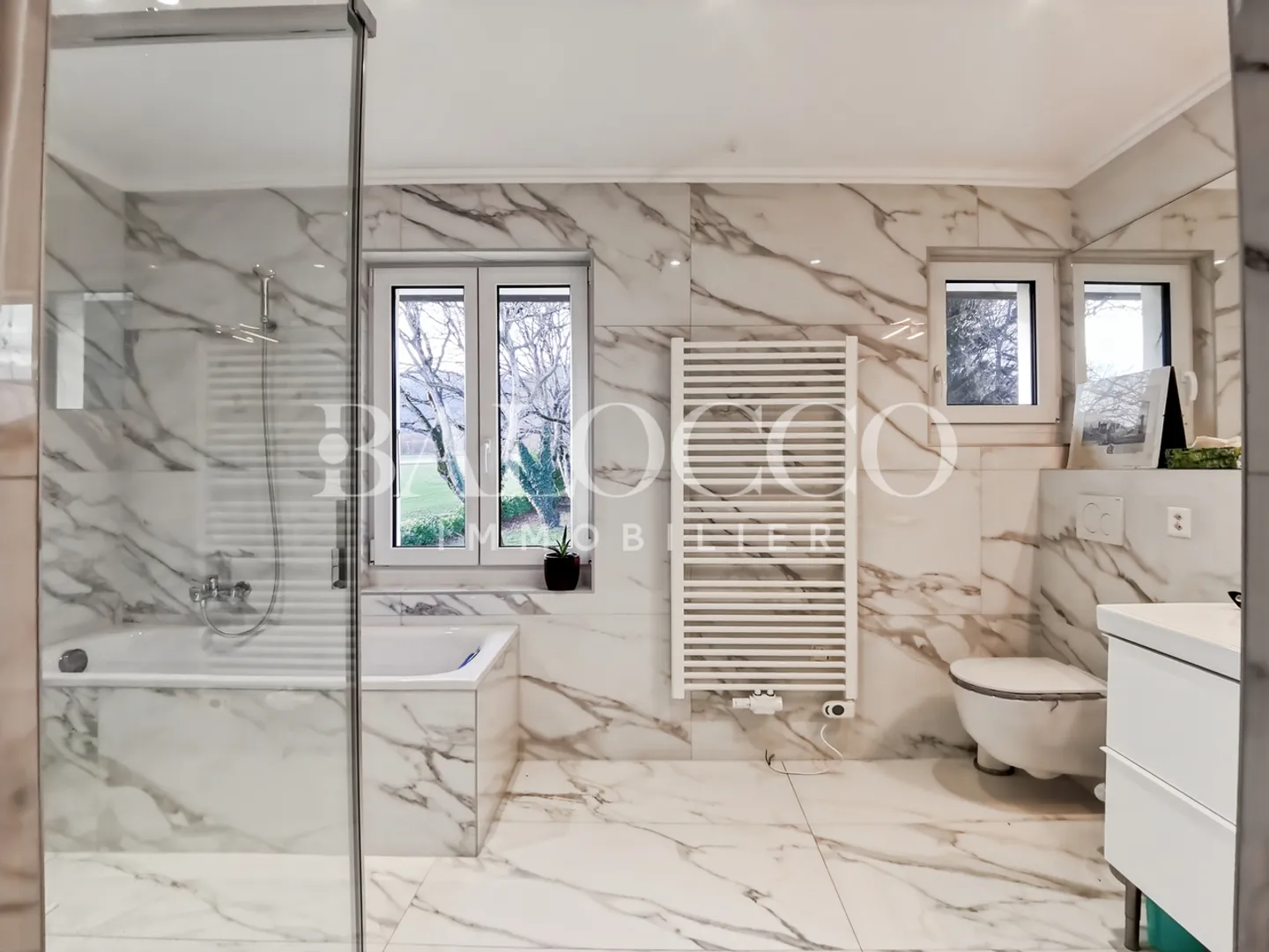 Vollständig renoviertes Einfamilienhaus mit unabhängigem Studio - Foto 5 von 8