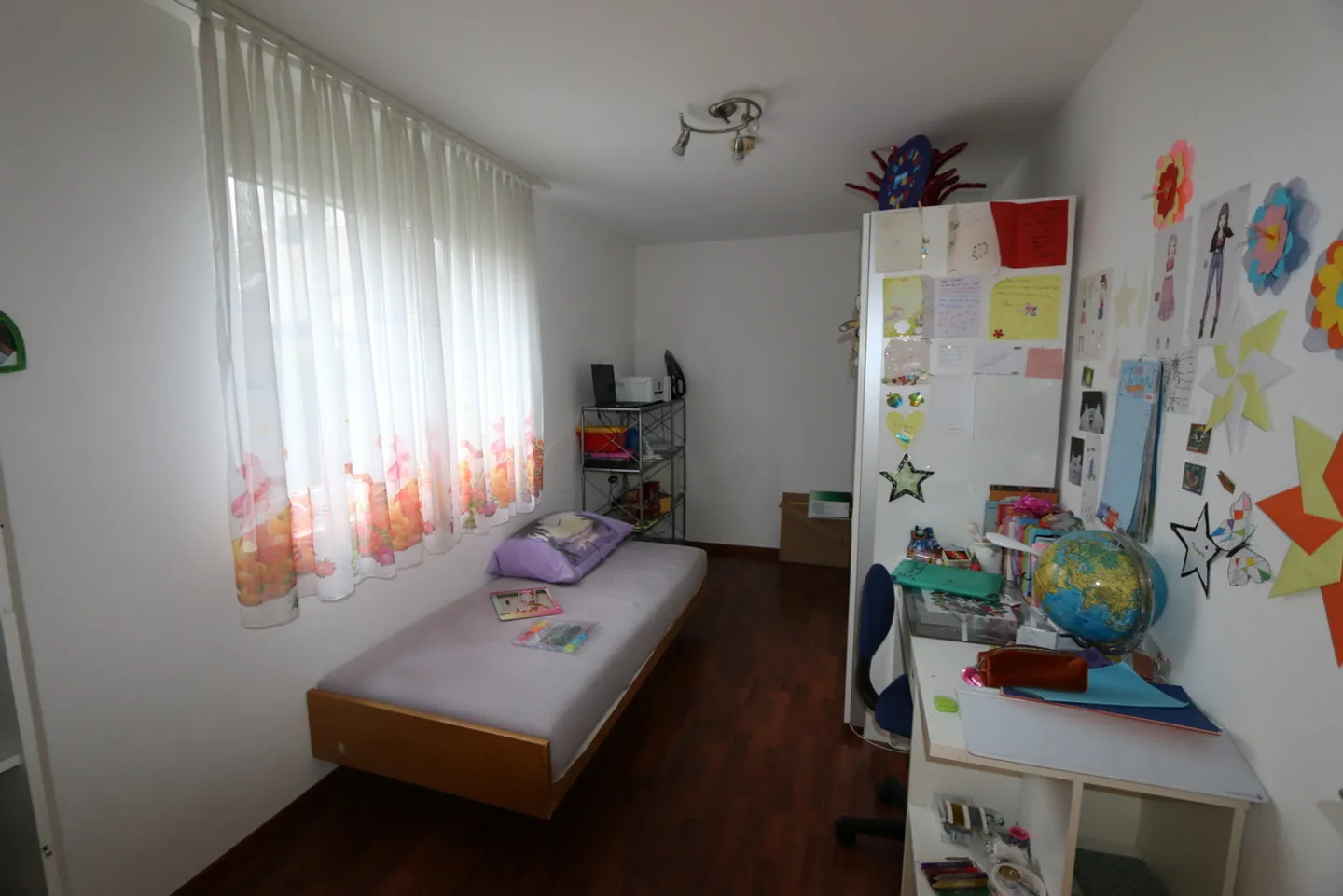 Sun-drenched single-family house with large garden - Photo 9 of 13