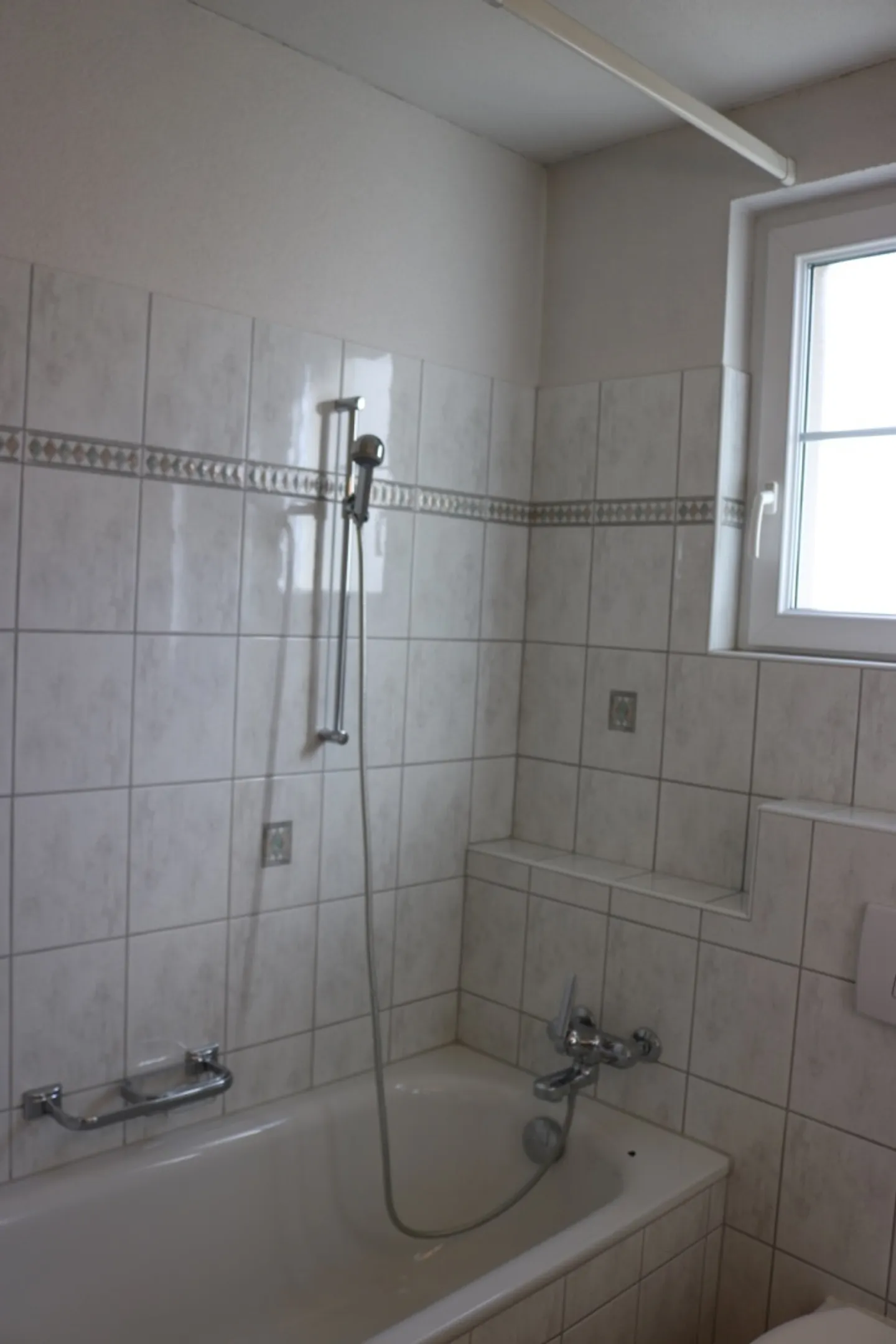 Charming apartment in the Niklausen district - Photo 6 of 6