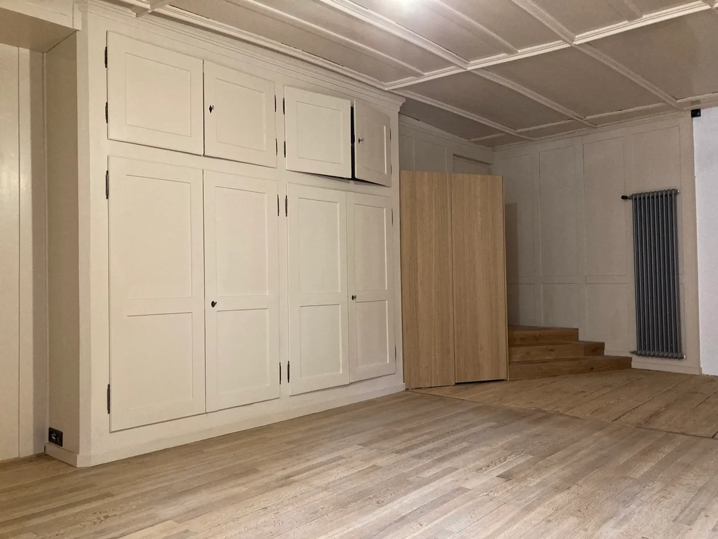 Ambiente storico con finiture di pregio - Foto 3 di 7
