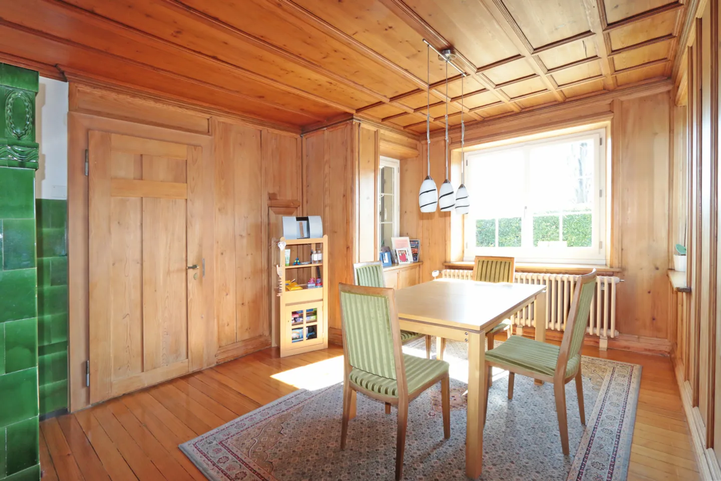 Charmante Villa mit Garten - Foto 7 von 13