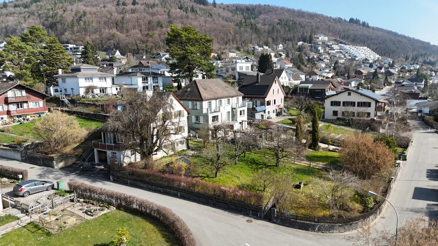 Terrain de développement dans un quartier résidentiel attrayant - Photo 1 sur 13