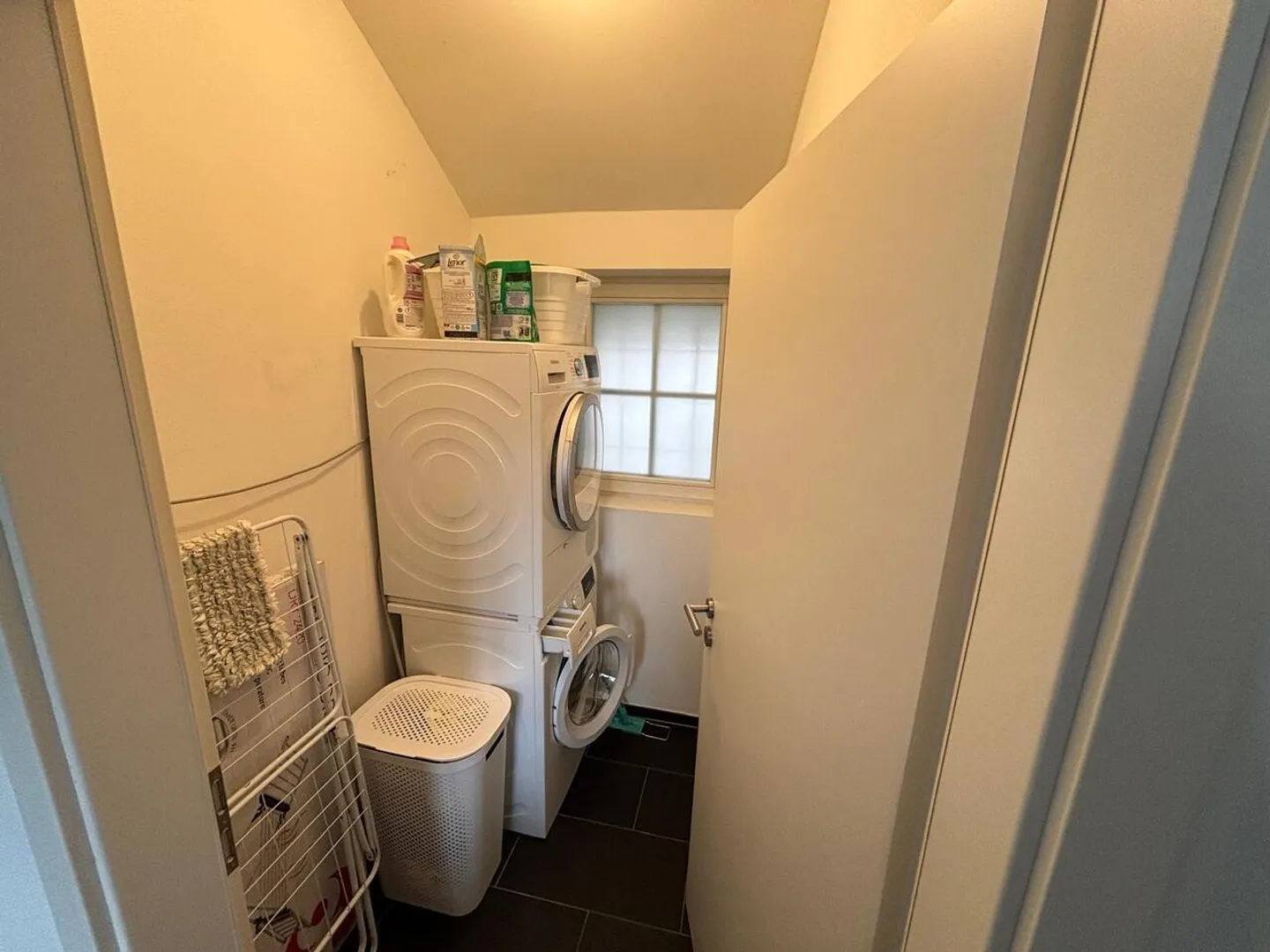 bright & modern penthouse apartment by the Rhine - Photo 6 of 7