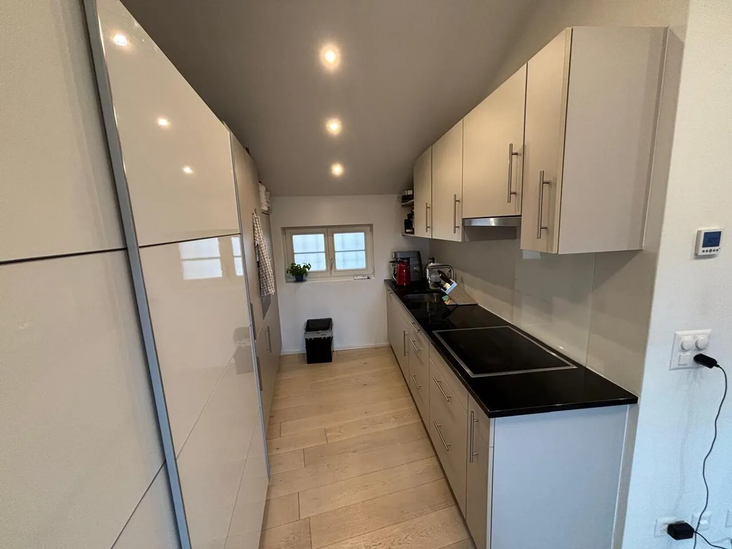 bright & modern penthouse apartment by the Rhine - Photo 3 of 7