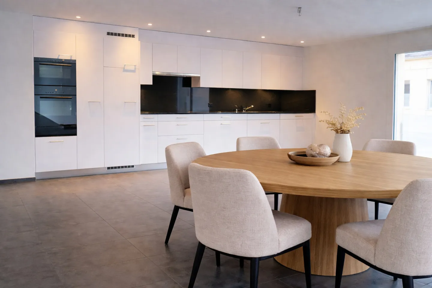 Modern 3.5-room apartment in a prime location in Feuerthalen - Photo 4 of 10