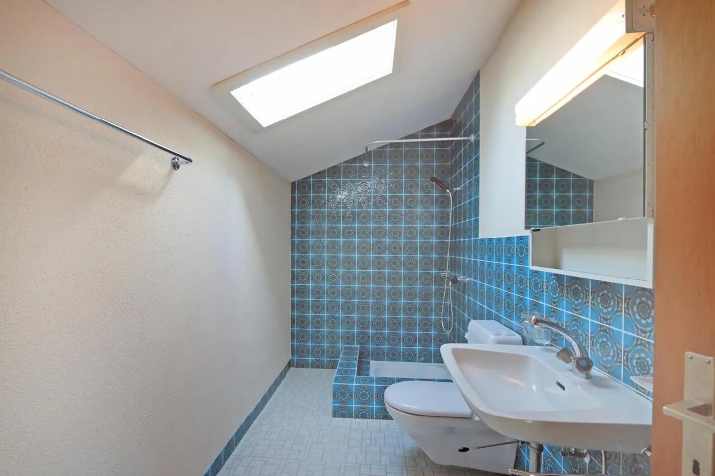 Geräumiges Familienhaus mit Aussicht - Foto 12 von 13