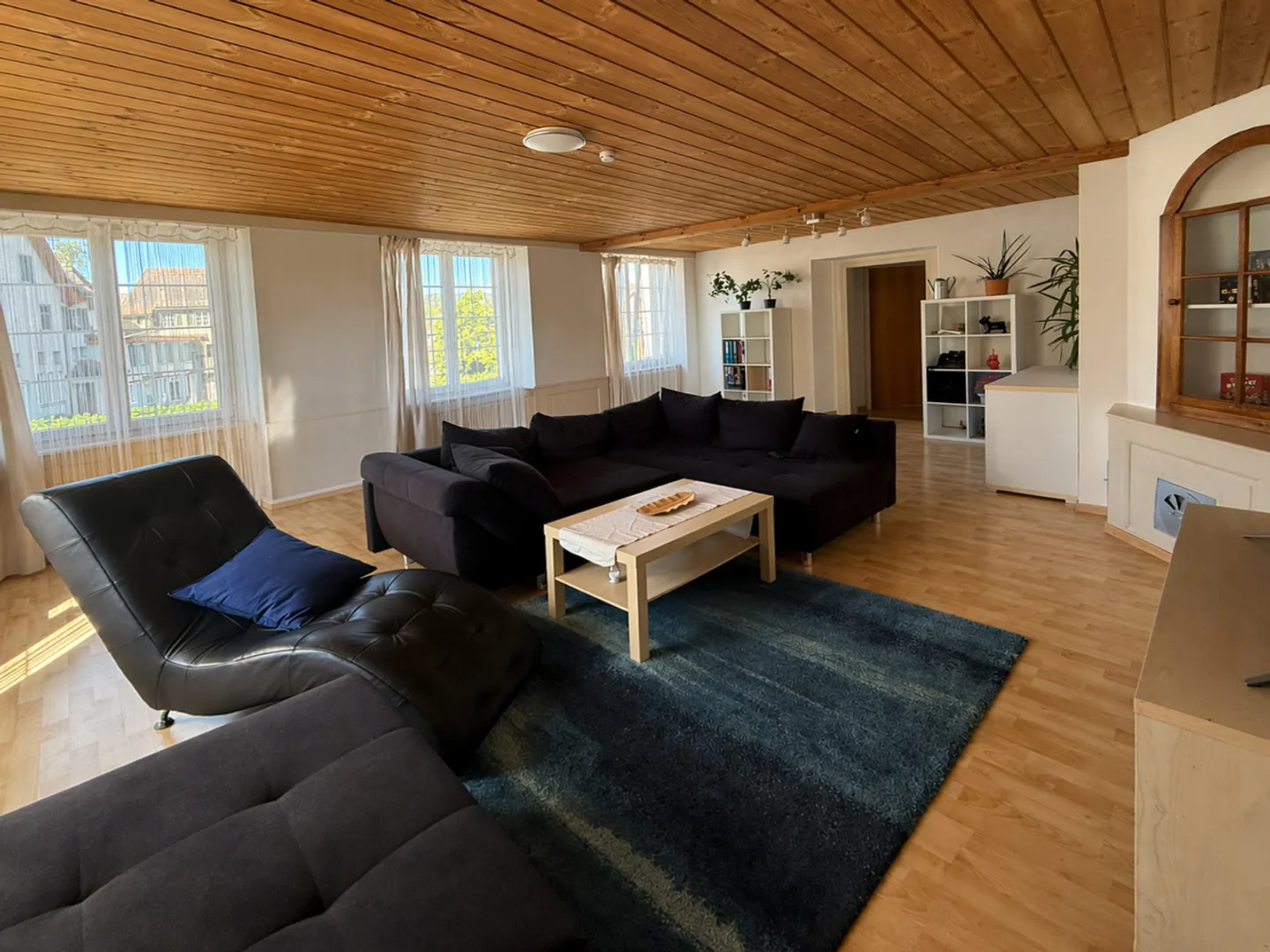 Living near the Rhine and Old Town - bright and spacious apartment - Photo 2 of 6