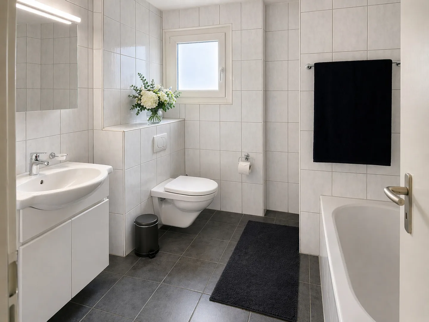 Living on the Front Width with a View of the Mountains - Photo 5 of 5