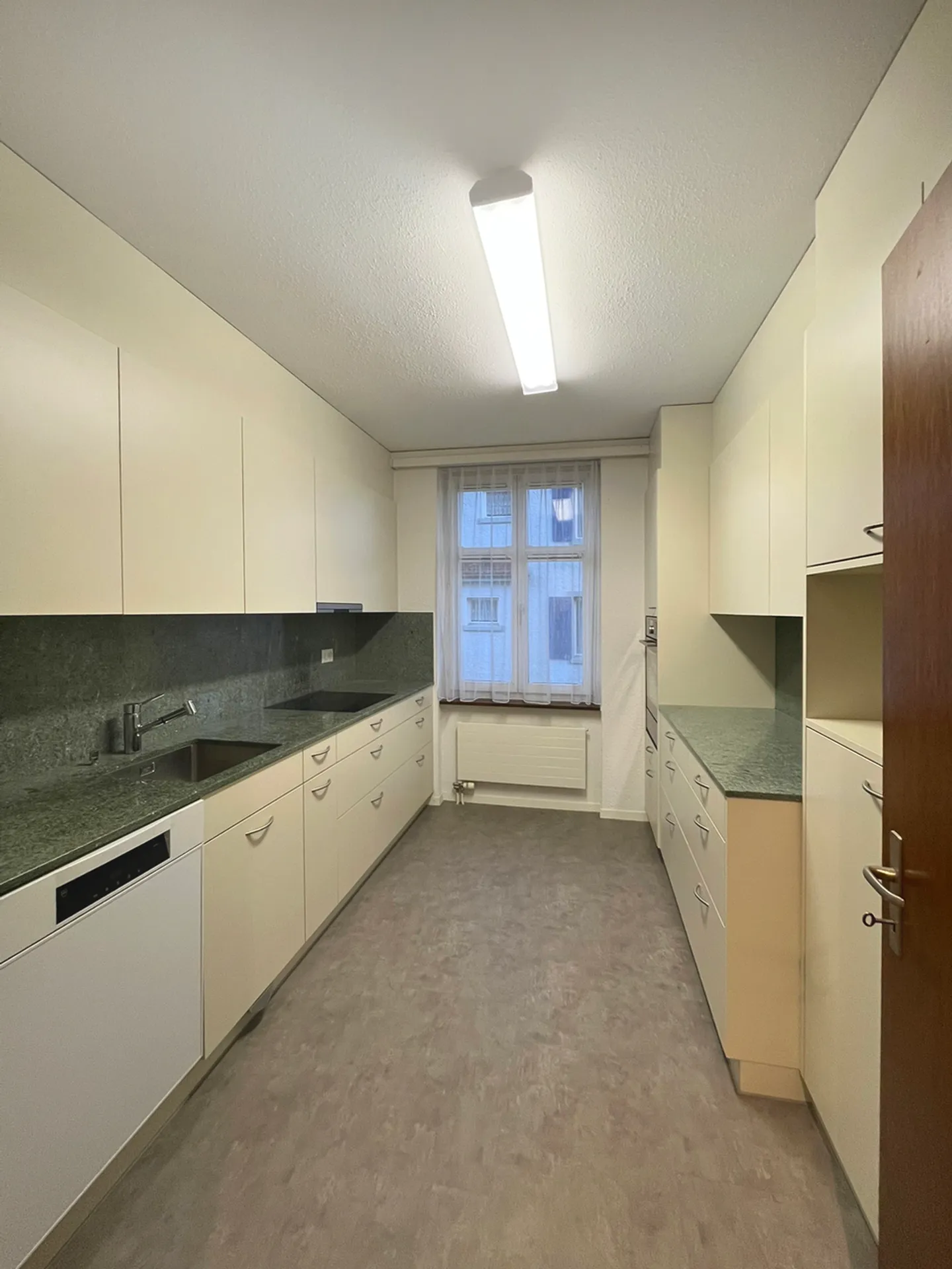 Helle 4-Zimmer-Wohnung in Breite - Foto 3 von 10