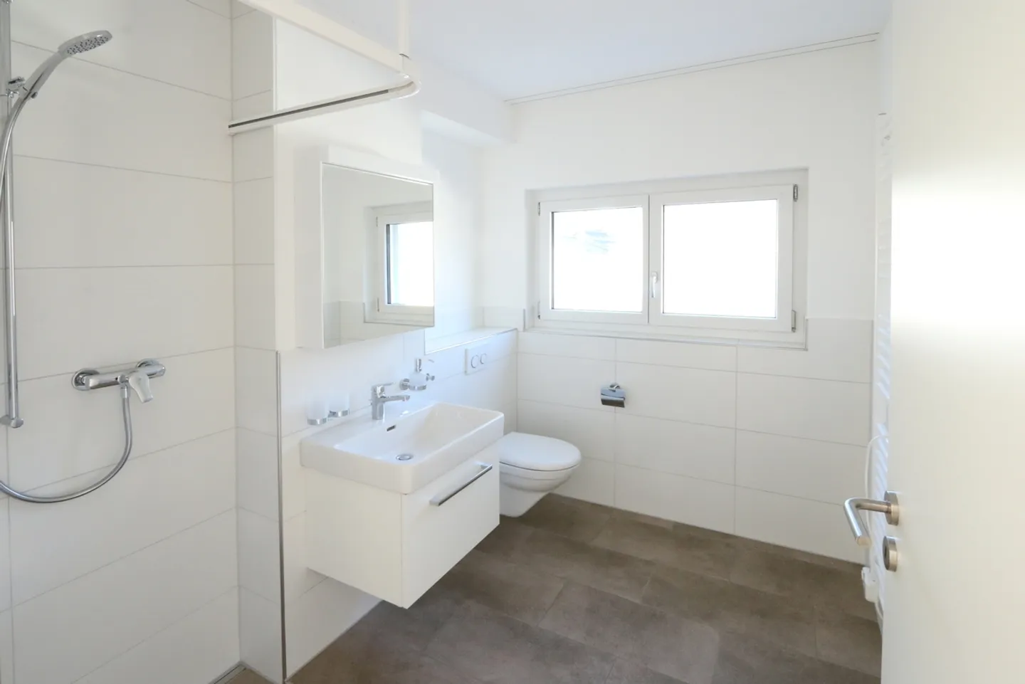 Moderne 2.5 Zimmer-Wohnung - Foto 5 von 7