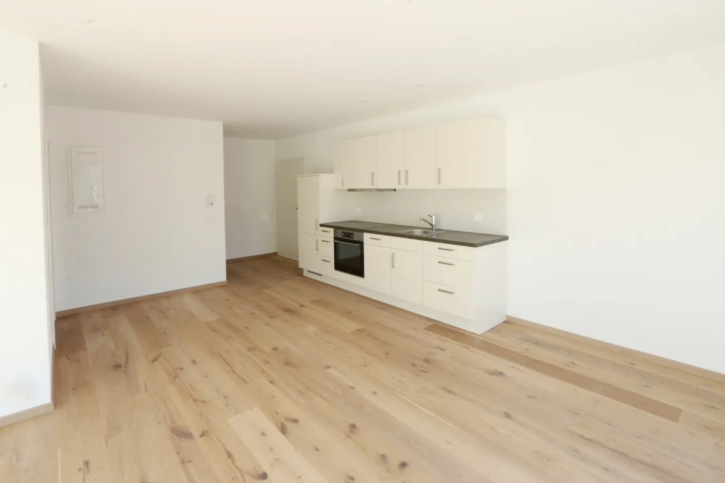Moderne 2.5 Zimmer-Wohnung - Foto 2 von 7