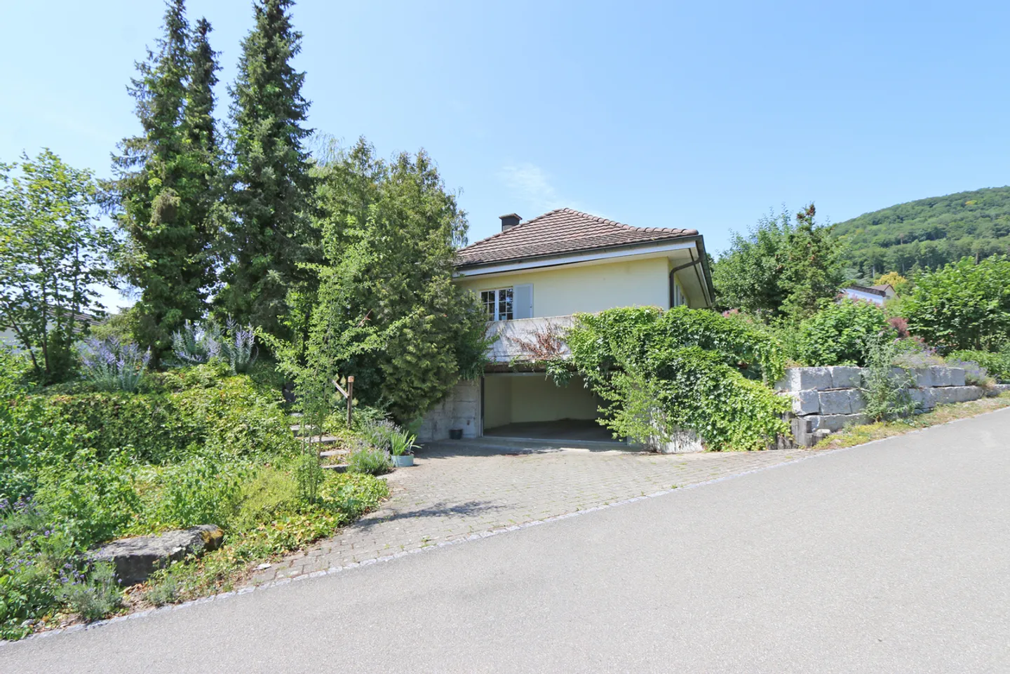 Casa unifamiliare indipendente di 4,5 stanze in stile bungalow - Foto 3 di 13