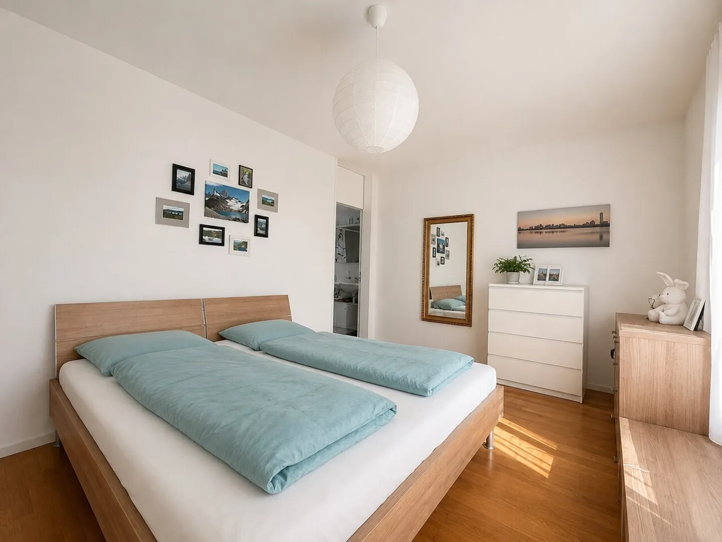Appartement attrayant de 4,5 pièces dans un quartier résidentiel privilégié - Photo 2 sur 9