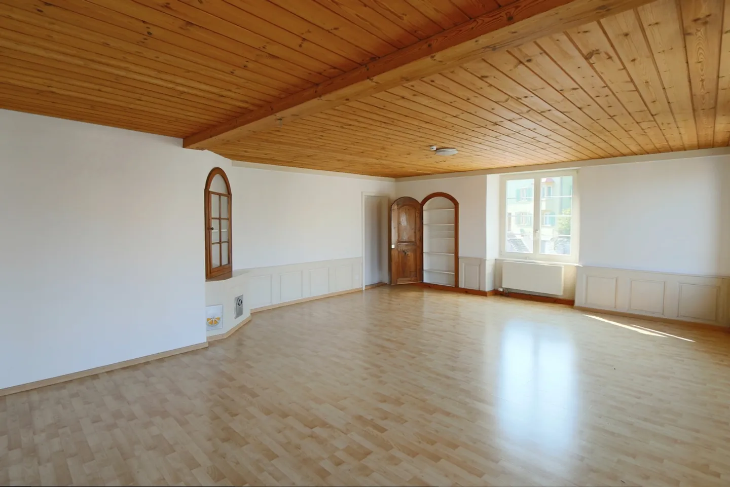 Living near the Rhine and Old Town - bright and spacious apartment - Photo 3 of 9
