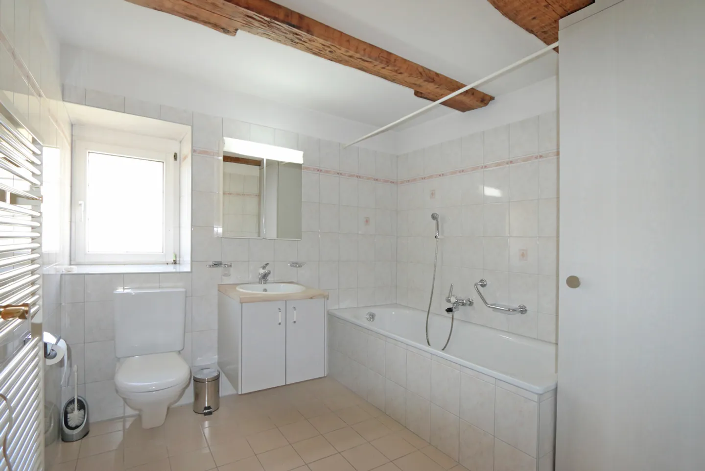 Appartamento duplex nel centro di Thayngen - Foto 13 di 13