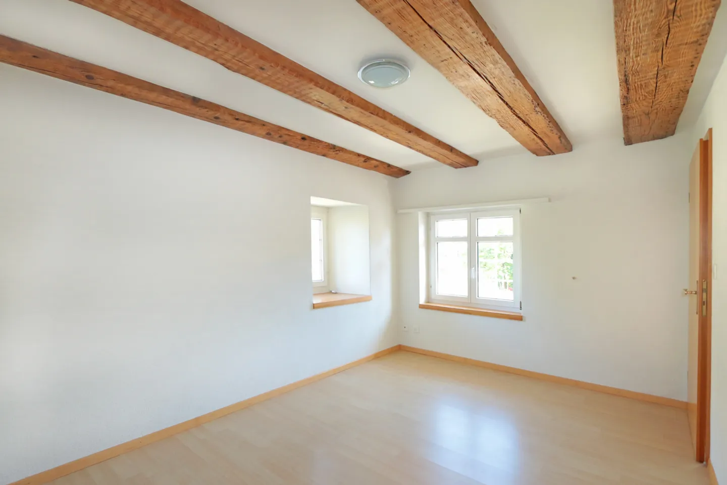 Appartamento duplex nel centro di Thayngen - Foto 8 di 13
