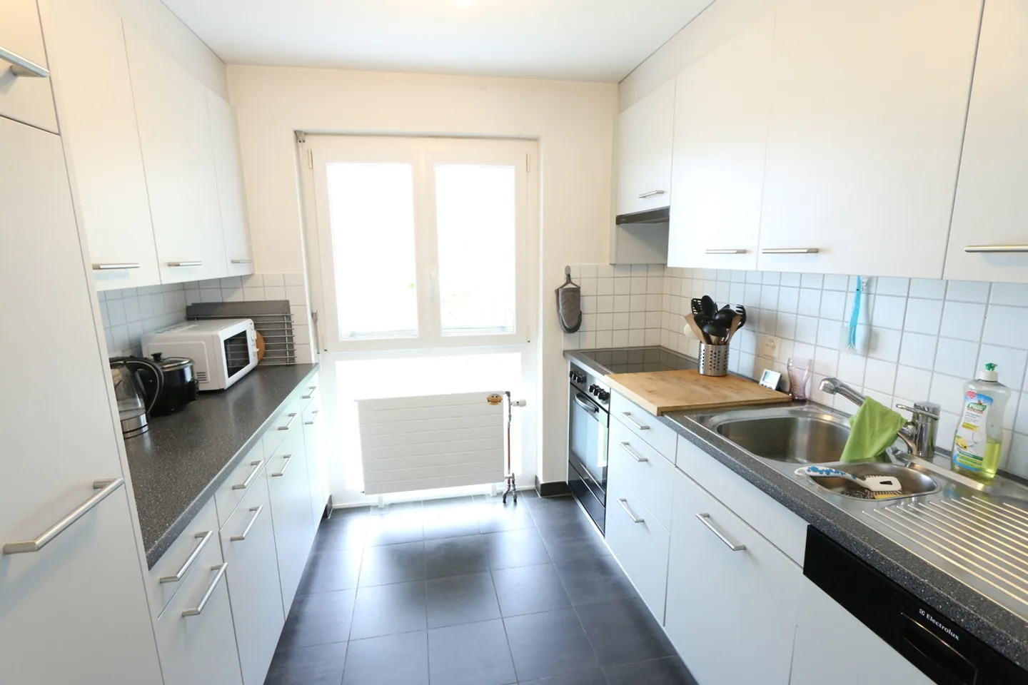Gemütliche Wohnung mit sonnigem Balkon - Foto 2 von 6