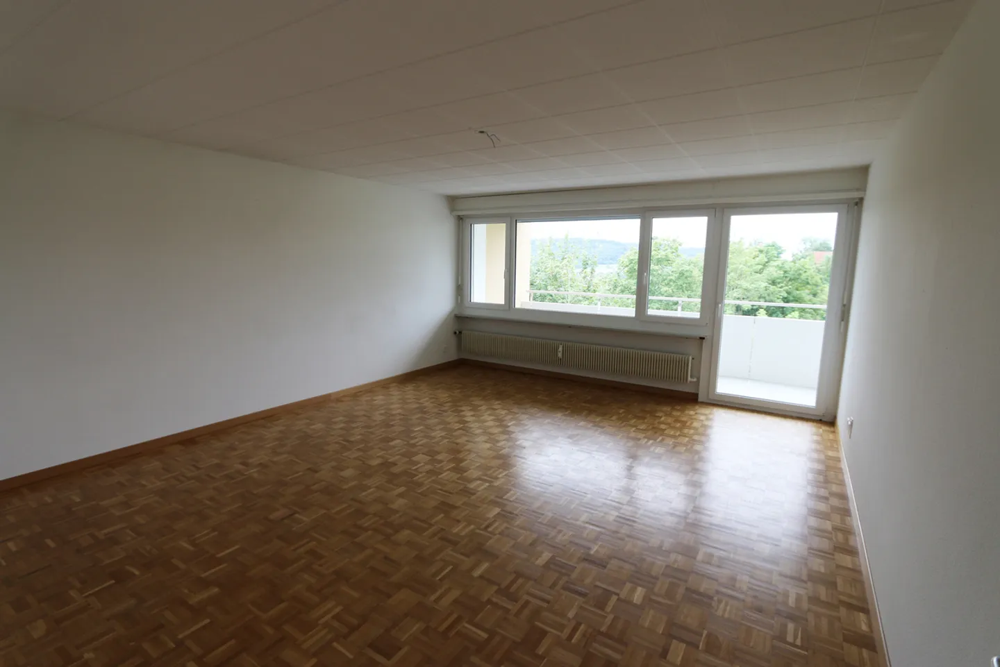 Living in the front width - Photo 3 of 6