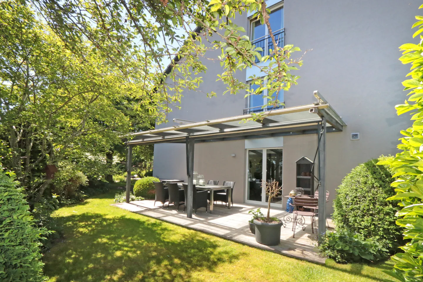 Ein Haus zum Verlieben - gepflegt, hochwertig und familienfreundlich - Foto 8 di 13